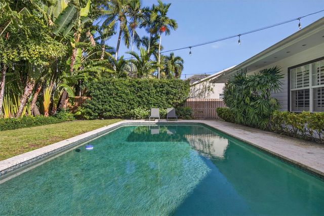 1001 SE 10th Street, Fort Lauderdale, FL 33316