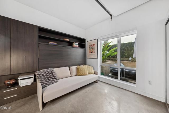 645 W 9th Street 200, Los Angeles, CA 90015