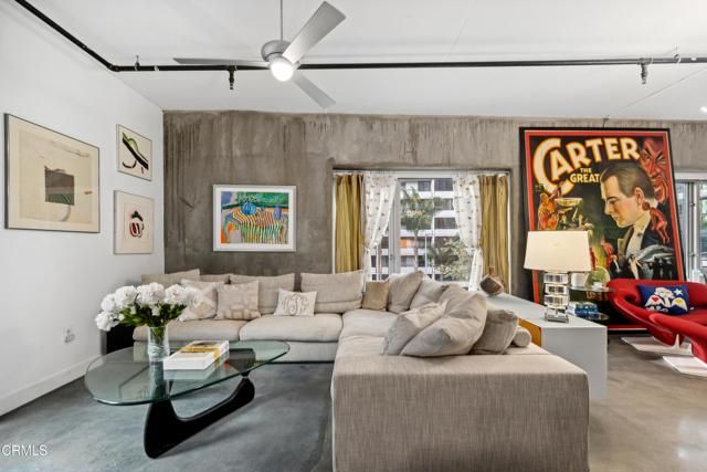 645 W 9th Street 200, Los Angeles, CA 90015