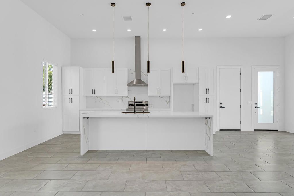 Image 6 of property listing at 15464 Avenida Rambla, Desert Hot Springs, CA 92240