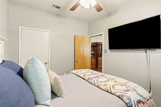 146 Private Road 1525, Bridgeport, TX 76426