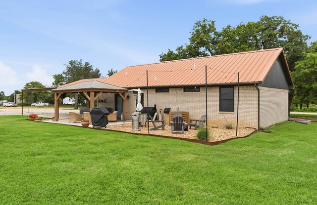 146 Private Road 1525, Bridgeport, TX 76426