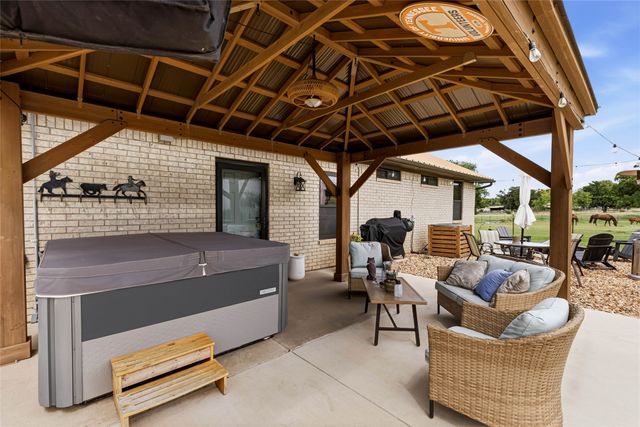 146 Private Road 1525, Bridgeport, TX 76426
