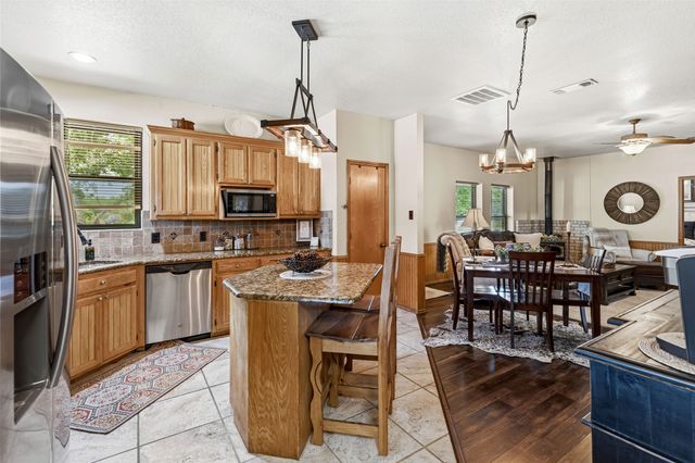 146 Private Road 1525, Bridgeport, TX 76426