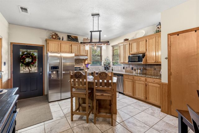 146 Private Road 1525, Bridgeport, TX 76426