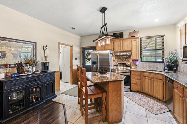 146 Private Road 1525, Bridgeport, TX 76426