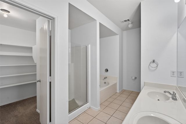 7315 Fossil Creek Drive, Arlington, TX 76002