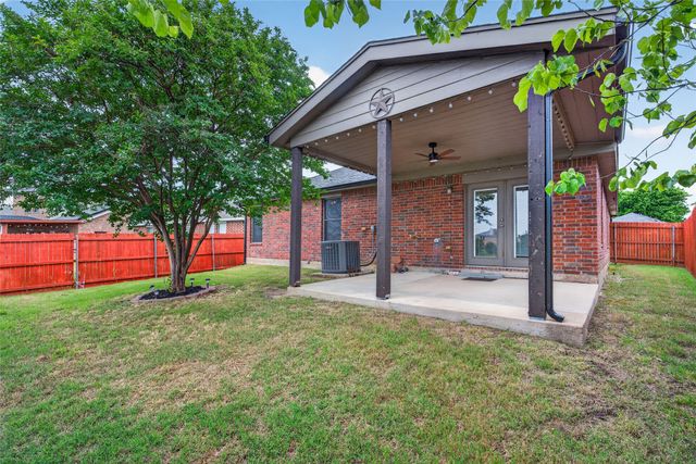 7315 Fossil Creek Drive, Arlington, TX 76002