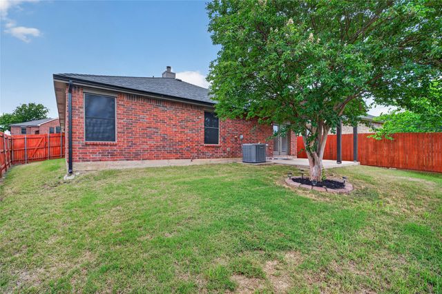 7315 Fossil Creek Drive, Arlington, TX 76002