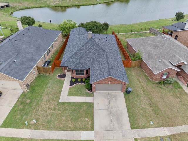 7315 Fossil Creek Drive, Arlington, TX 76002