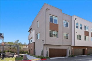651 S Lyon Street, Santa Ana, CA 92705