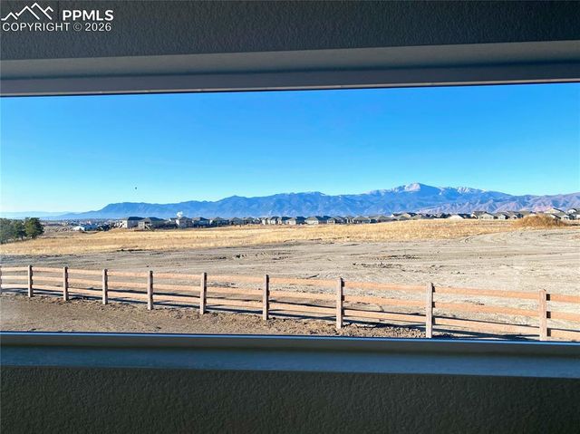 9107 Glitter Way, Colorado Springs, CO 80924