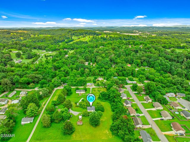 2205 Shipetown Road, Mascot, TN 37806