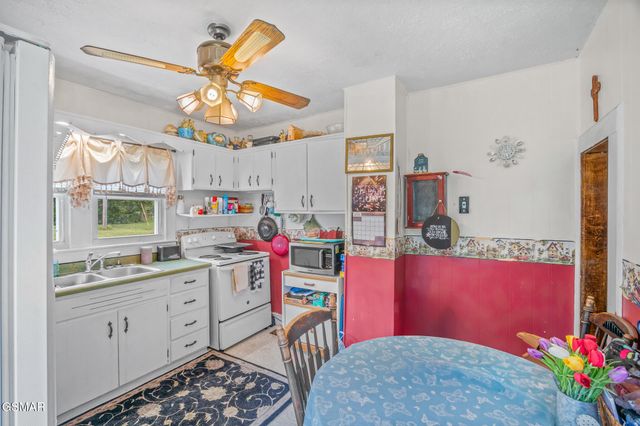 2205 Shipetown Road, Mascot, TN 37806