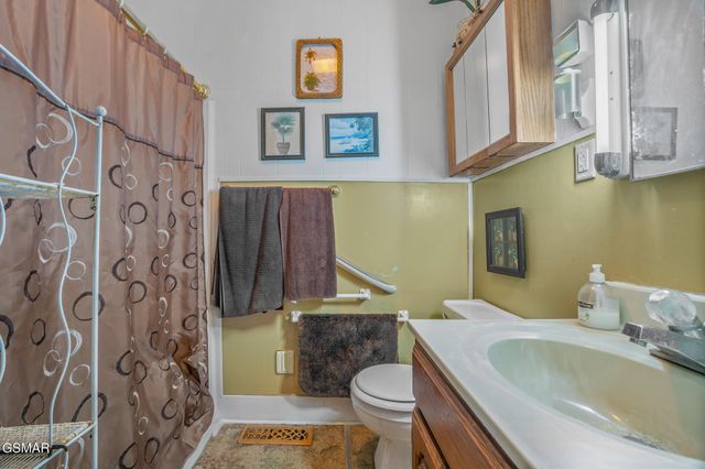 2205 Shipetown Road, Mascot, TN 37806