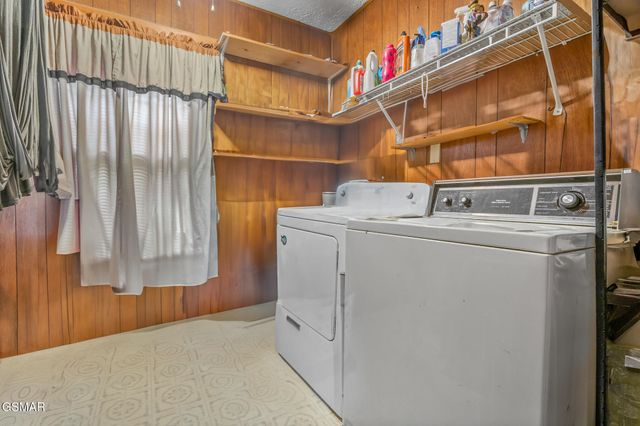 2205 Shipetown Road, Mascot, TN 37806