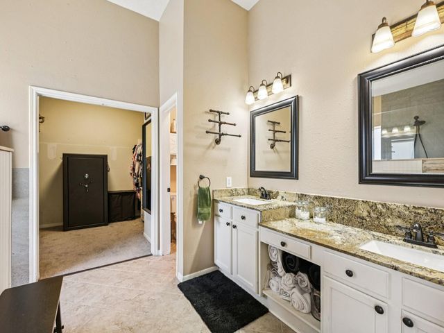 124 Crimson Bay Drive, League City, TX 77573