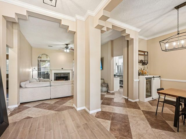 124 Crimson Bay Drive, League City, TX 77573