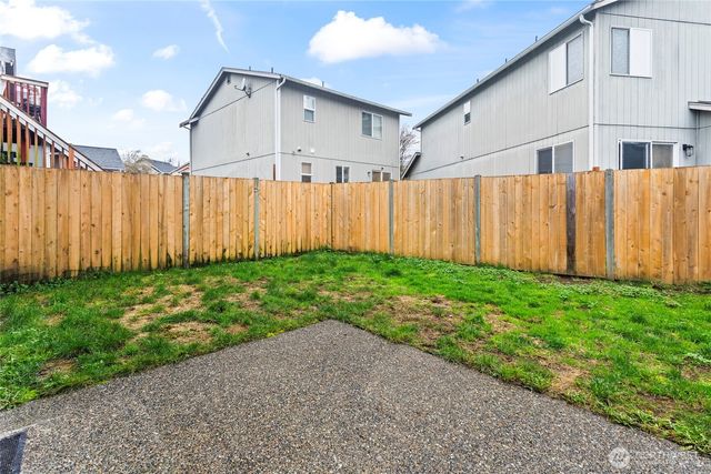 8929 160th Street Ct E, Puyallup, WA 98375