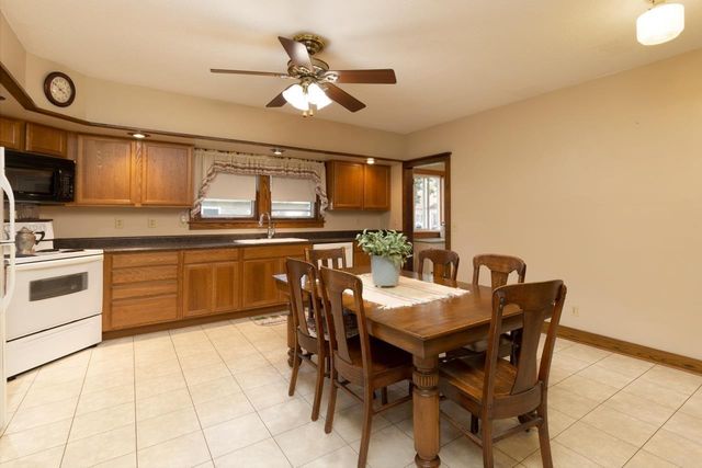 402 Bethel St., Parkersburg, IA 50665