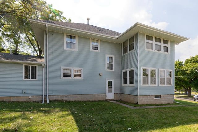 402 Bethel St., Parkersburg, IA 50665