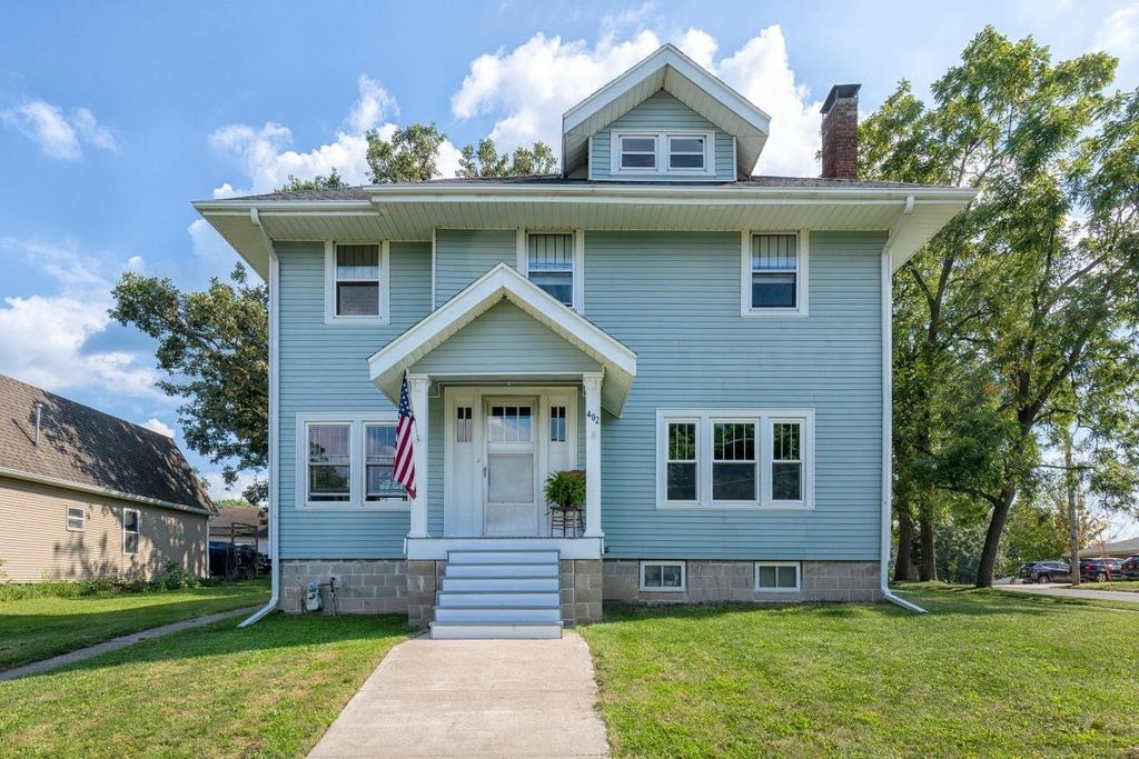 402 Bethel St., Parkersburg, IA 50665