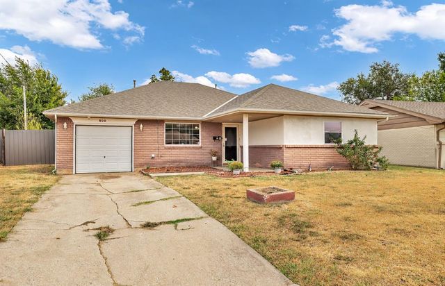 500 Butler Street, Moore, OK 73160