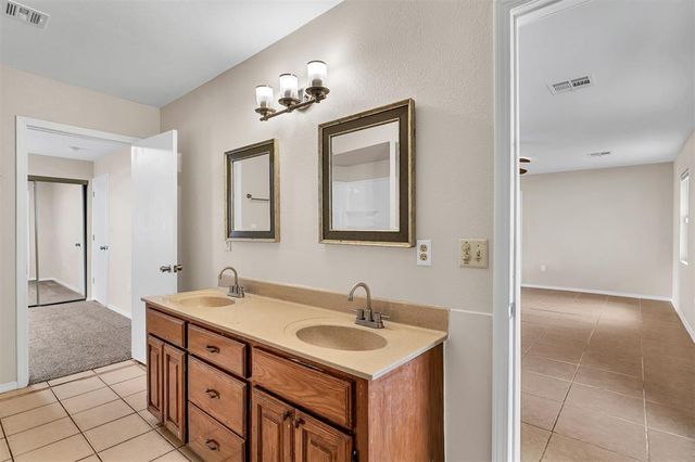 500 Butler Street, Moore, OK 73160