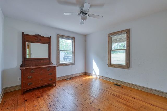 1810 Skunk Hollow Road, Campobello, SC 29322