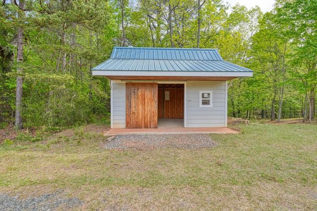 1810 Skunk Hollow Road, Campobello, SC 29322