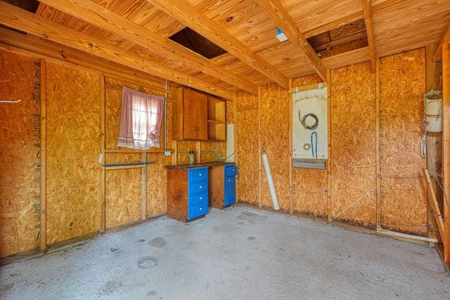 1810 Skunk Hollow Road, Campobello, SC 29322