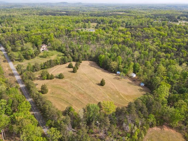 1810 Skunk Hollow Road, Campobello, SC 29322