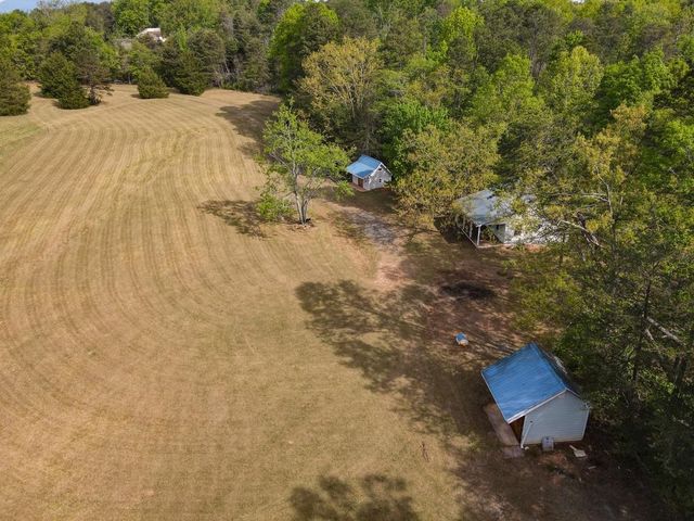 1810 Skunk Hollow Road, Campobello, SC 29322