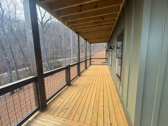 579 Overlook Loop, Young Harris, GA 30582