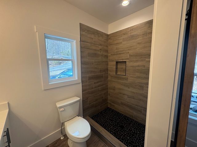 579 Overlook Loop, Young Harris, GA 30582