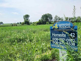 854 Capitol Drive, Dane, WI 53529