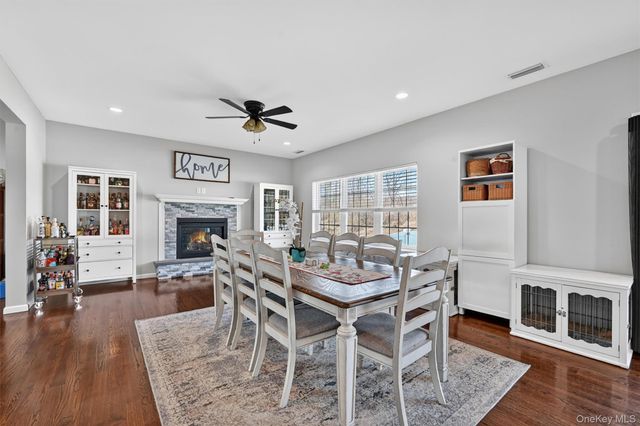 26 Curtin Lane, Marlboro, NY 12542