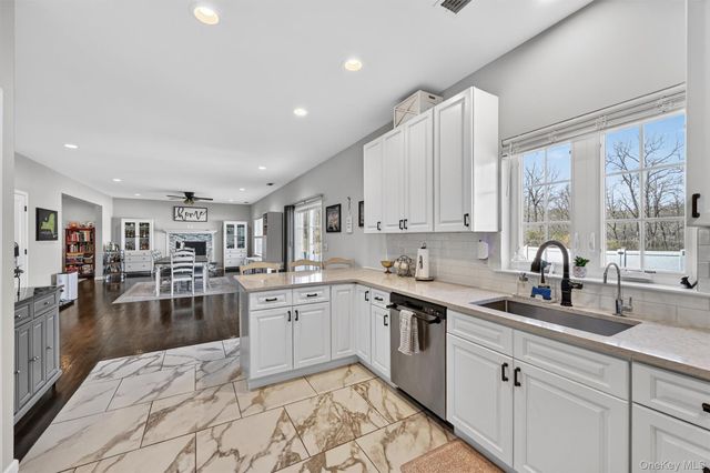 26 Curtin Lane, Marlboro, NY 12542