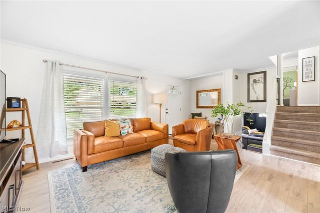 432 Pickwick Lane, Tallmadge, OH 44278