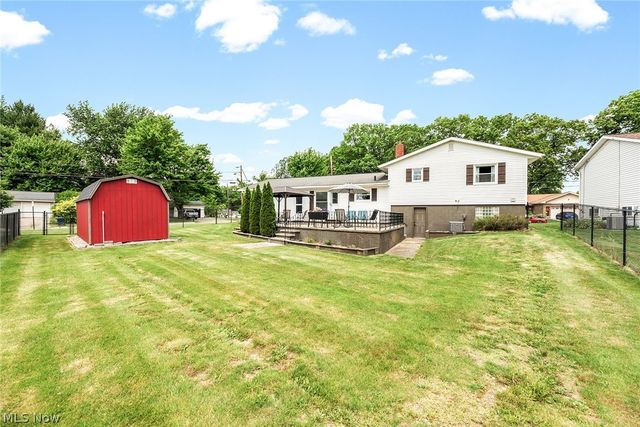 432 Pickwick Lane, Tallmadge, OH 44278