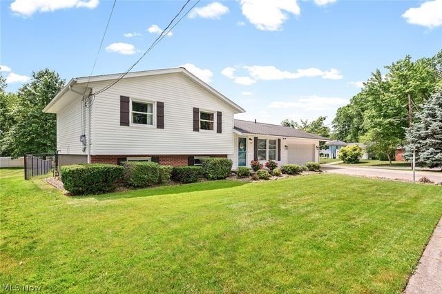 432 Pickwick Lane, Tallmadge, OH 44278