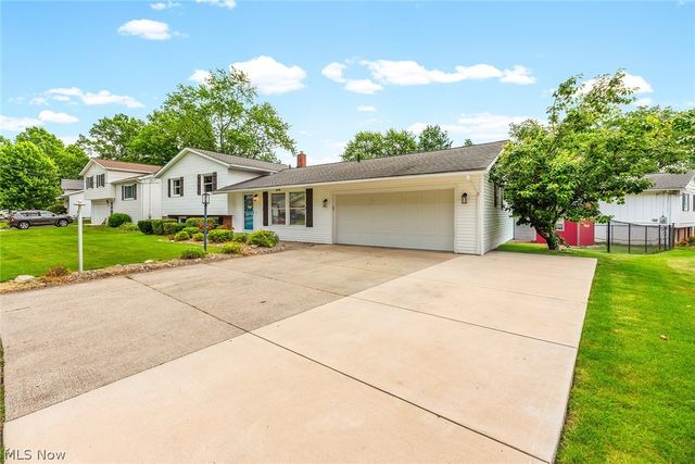432 Pickwick Lane, Tallmadge, OH 44278