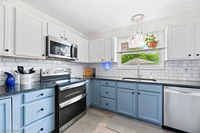 432 Pickwick Lane, Tallmadge, OH 44278