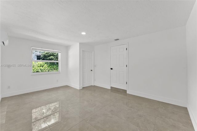 11144 NE 8th Ct, Biscayne Park, FL 33161
