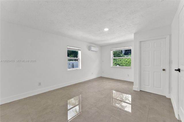 11144 NE 8th Ct, Biscayne Park, FL 33161