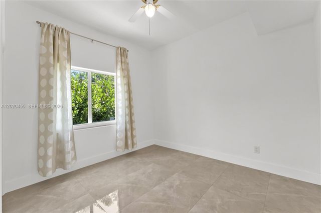 11144 NE 8th Ct, Biscayne Park, FL 33161