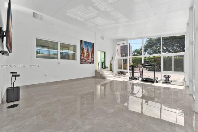 11144 NE 8th Ct, Biscayne Park, FL 33161