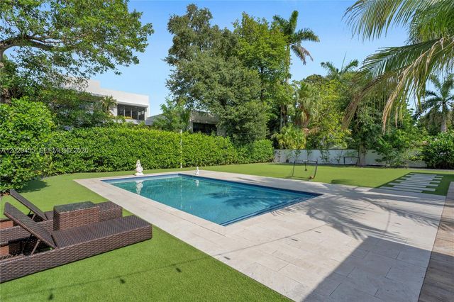 11144 NE 8th Ct, Biscayne Park, FL 33161