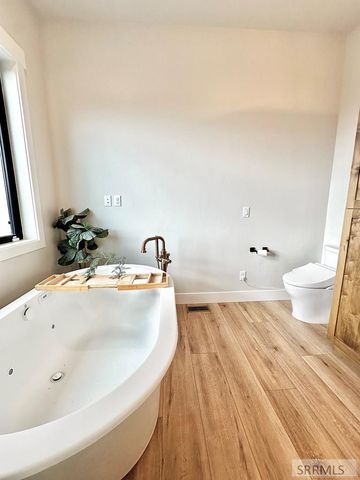 2260 Clover Meadow Way, Rexburg, ID 83440