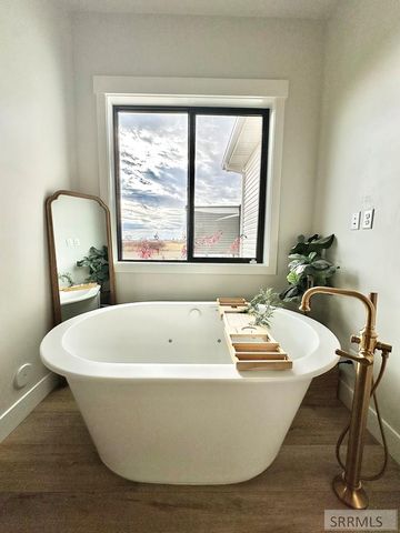 2260 Clover Meadow Way, Rexburg, ID 83440